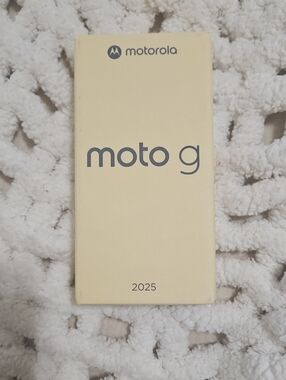 Motorola moto g 2025 Smartphone Box in Forest Gray